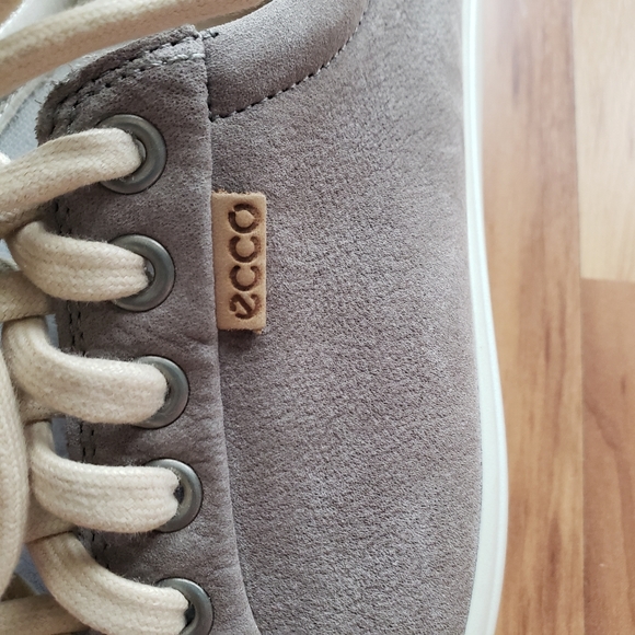 Ecco Soft 7 Gray Leather lace up sneakers - Picture 3 of 10